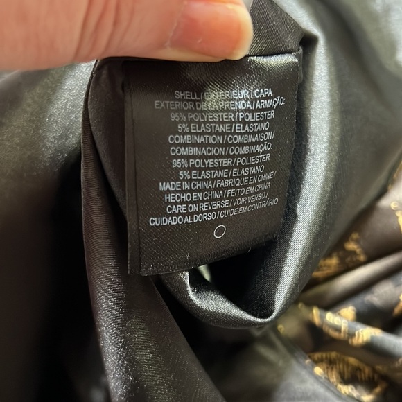 Tahari Silky Gold Design Blouse - Picture 4 of 4